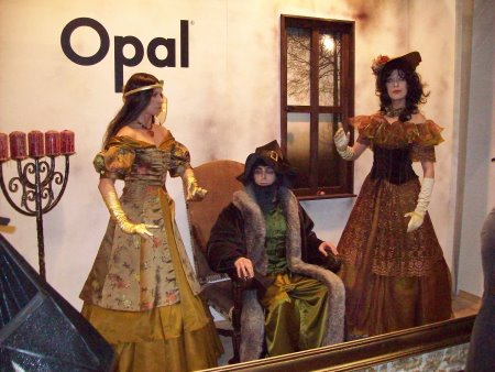 OpalMesseStand1.jpg