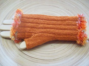 Stulpen_rost_orange_Puschel.jpg