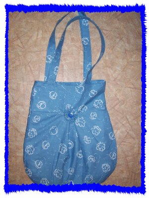 Erdbeertascheblau.jpg